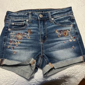 NWOT american eagle shorts